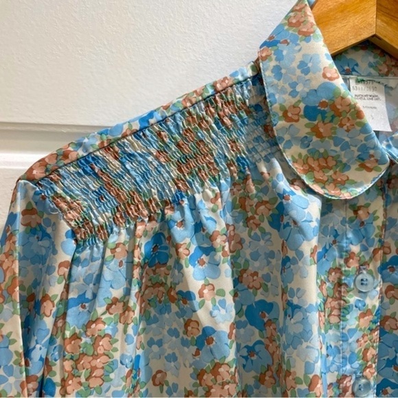 Vintage Smocked Shoulder Puff Sleeve Blue Floral Top - Picture 3 of 9